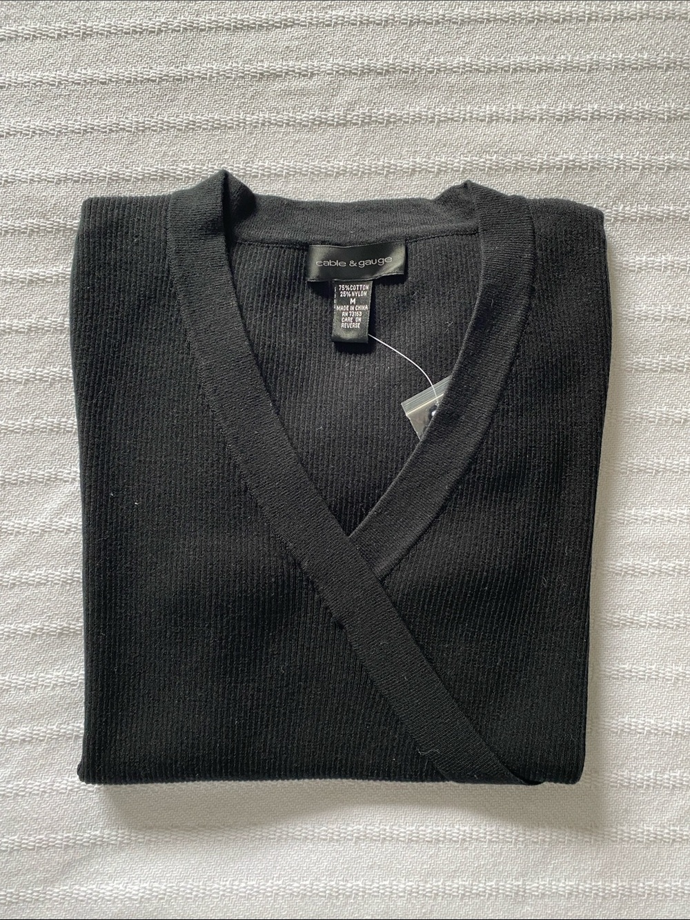 Cable & Gauge Black V-Neck Ribbed Sweater